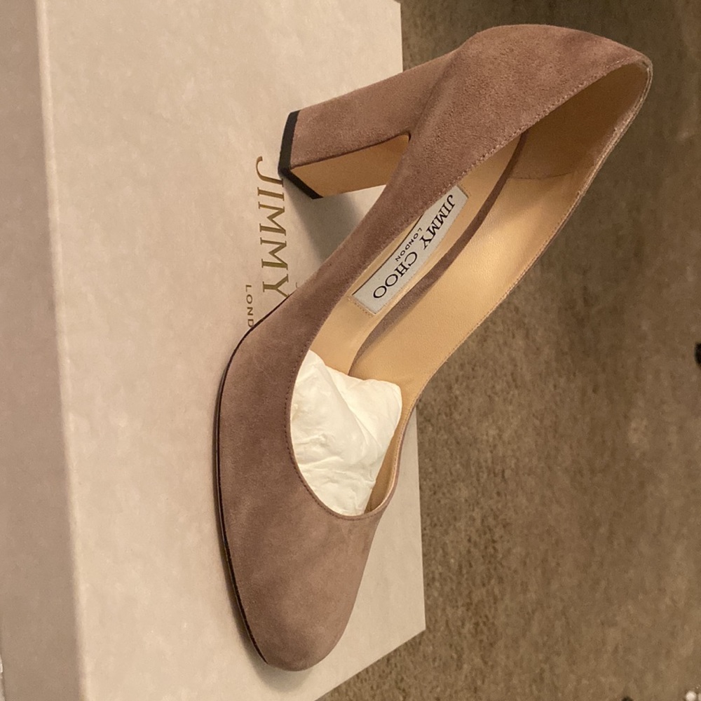 Like New-Jimmy Choo suede heels 3"